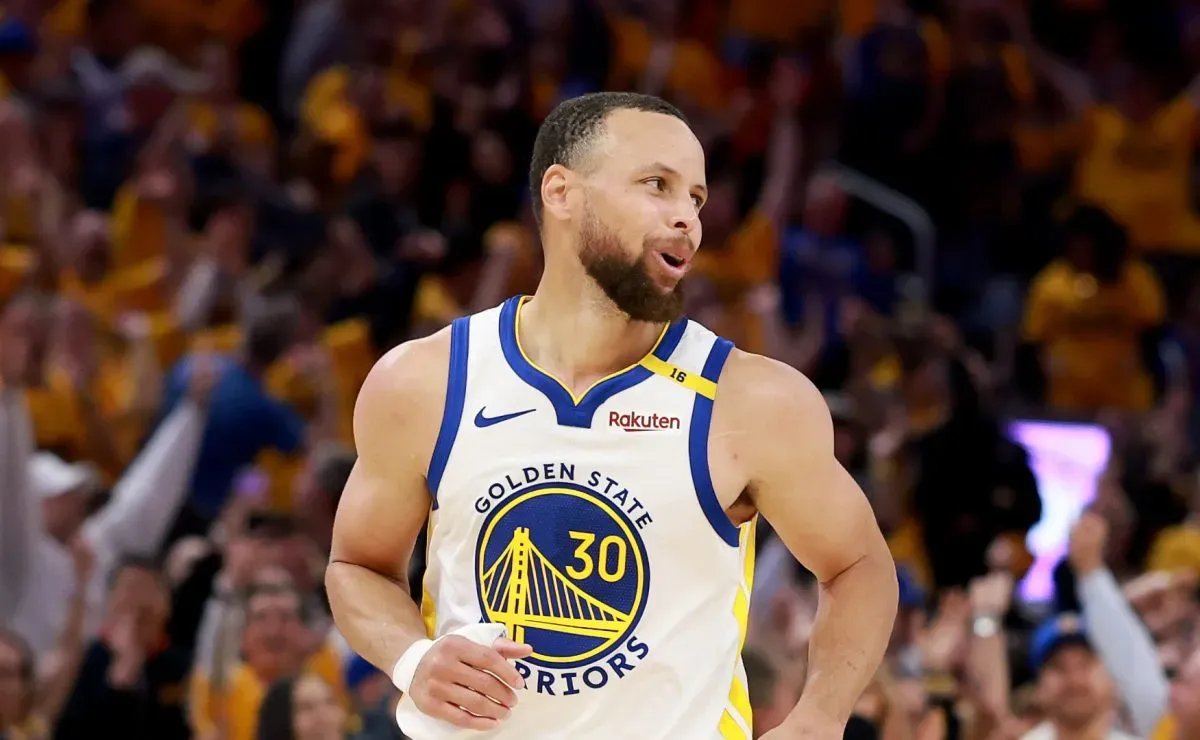 Warriors’ Stephen Curry reveals his two favorite teams he has played with during his time in the franchise