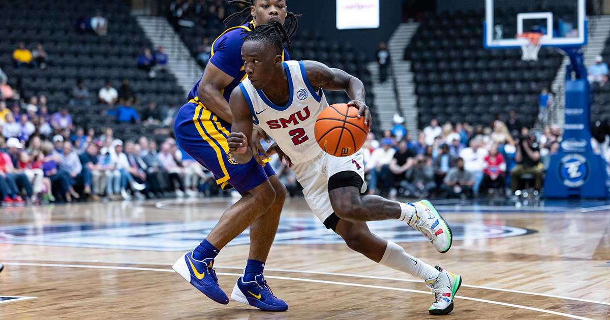 inside-smu-womens-basketballs-rebuilt-program-with-adia-barnes-paulina-paris