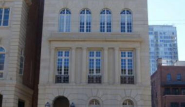 Former Bulls player DeMar DeRozan lists River North mansion