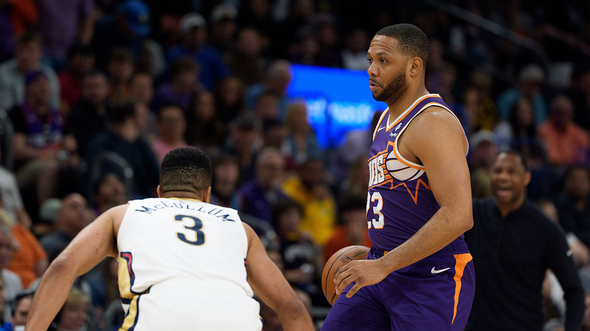 Phoenix Suns guard Eric Gordon (23) bring the ball down the court against the New Orleans Pelicans in the second half at Footprint Center.