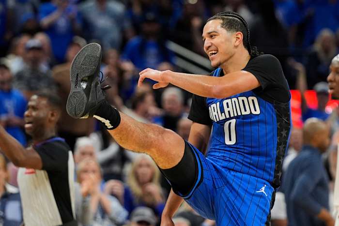 Trae Young's frustration boils over late, gets ejected in Atlanta's play-in loss to Orlando