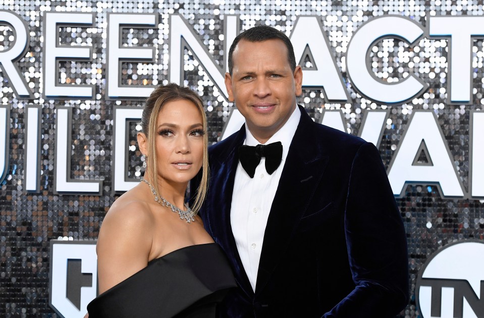 LOS ANGELES, CALIFORNIA - JANUARY 19: (L-R) Jennifer Lopez and Alex Rodriguez attend the 26th Annual Screen Actors Guild Awards at The Shrine Auditorium on January 19, 2020 in Los Angeles, California. (Photo by Frazer Harrison/Getty Images)