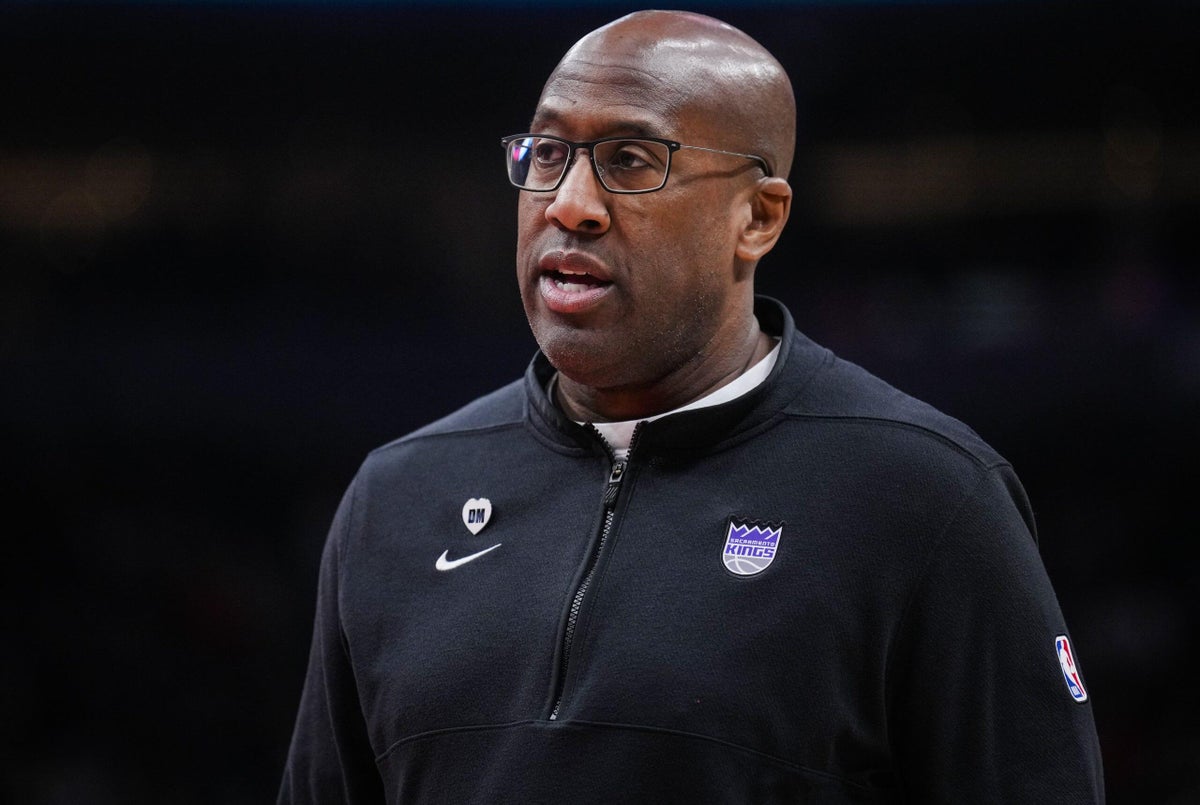 Mike Brown has faced pressure before, but this time might be different. Welcome to the Knicks