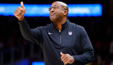 NBA insider says Mike Brown isn’t the ‘genius tactician’ the New York Knicks need, ‘There’s a lot of evidence…’