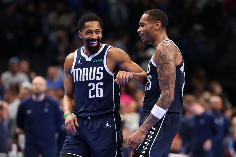 Dallas Mavericks guard SPencer Dinwiddie celebrates with forward PJ Washington
