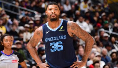 Deandre Ayton signs with Lakers after Trail Blazers buyout