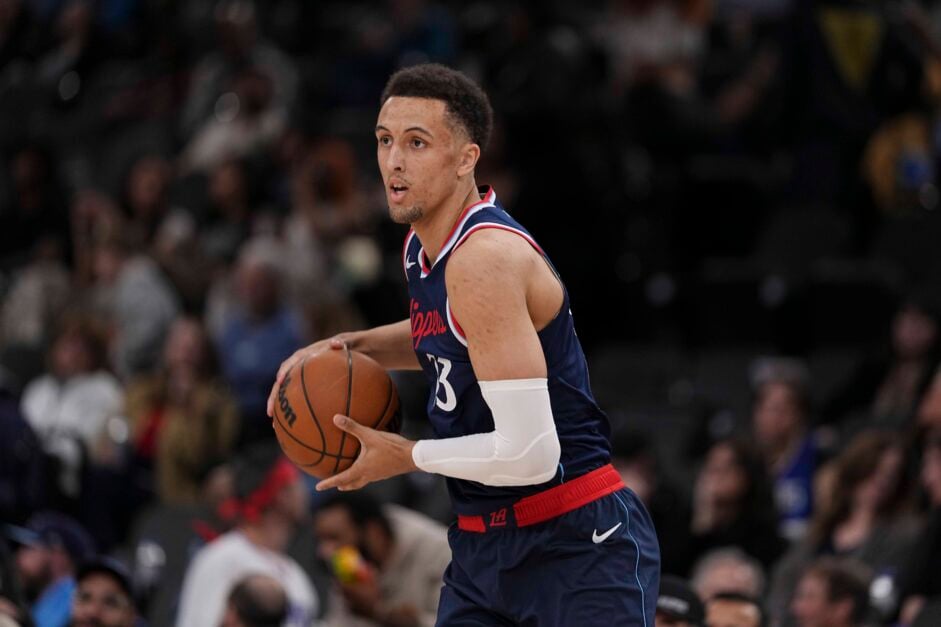 Patrick Baldwin jr playing for the LA Clippers, blue jersey