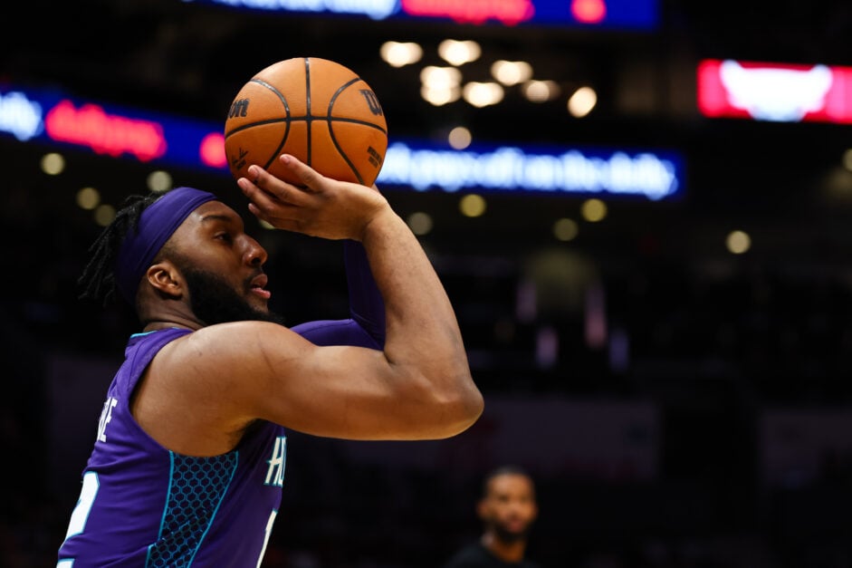 Chicago Bulls v Charlotte Hornets