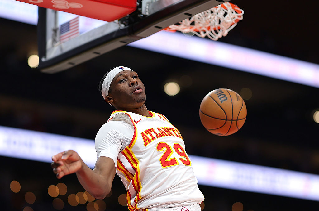 Sacramento Kings sign Daeqwon Plowden to two-way contract