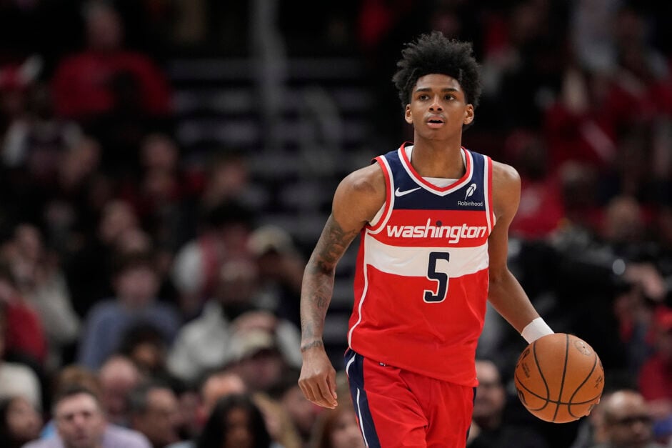 AJ Johnson #5 of the Washington Wizards dribbles the ball against the Chicago Bulls during the first quarter at the United Center.