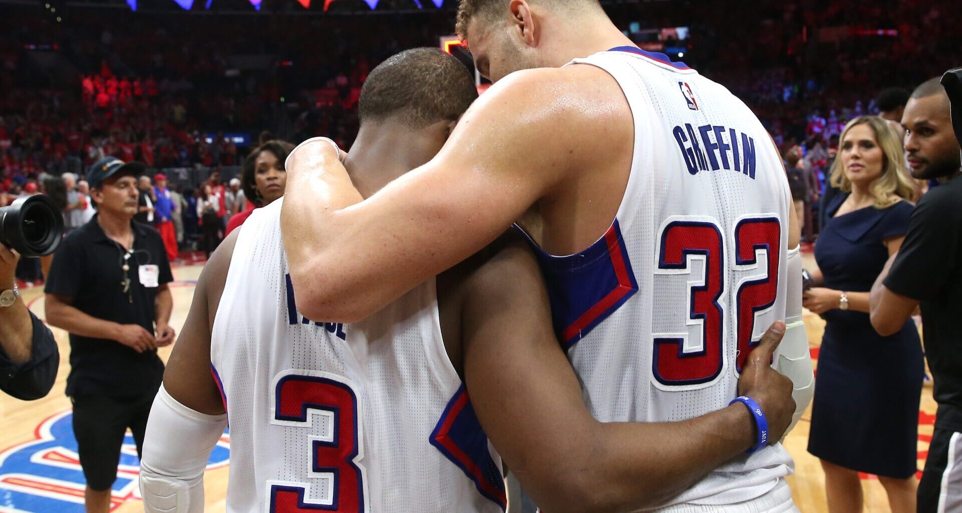 NBA fans are all saying the same thing about Blake Griffin after Chris Paul signs with the LA Clippers