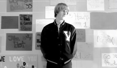 What do we know about Larry Bird’s years as a high school hoop star? This book tells the tales Springs Valley