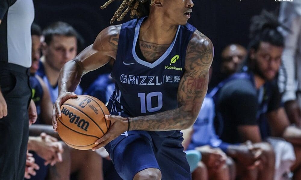 Javon Small with Grizzlies