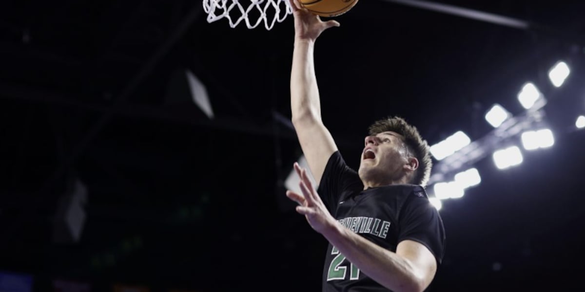 Tennessee star Trey Thompson signs with Iowa basketball program