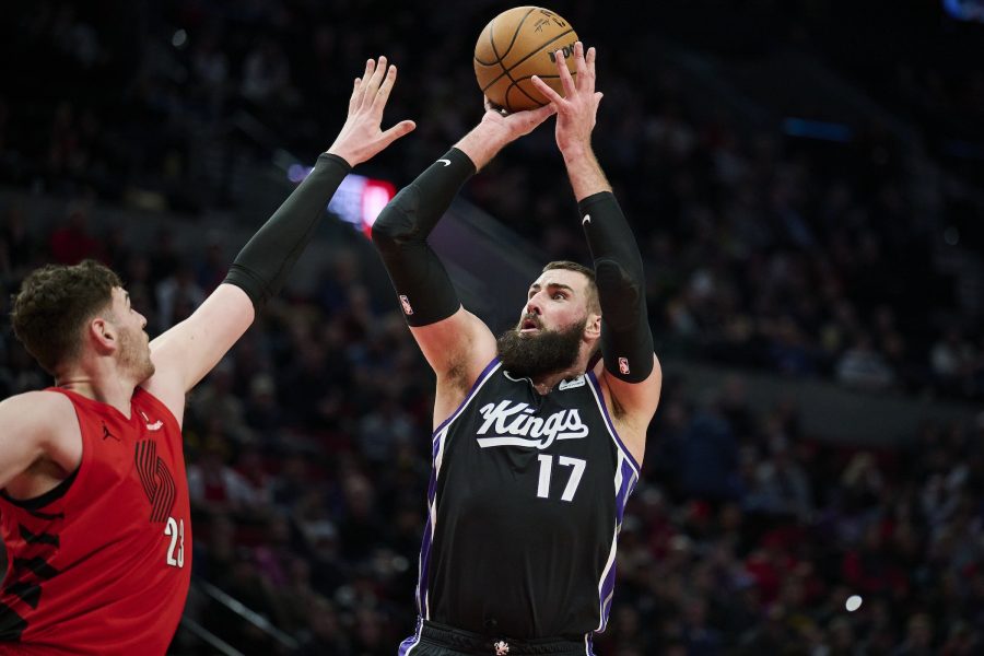 Kings Trading Valanciunas To Nuggets For Saric