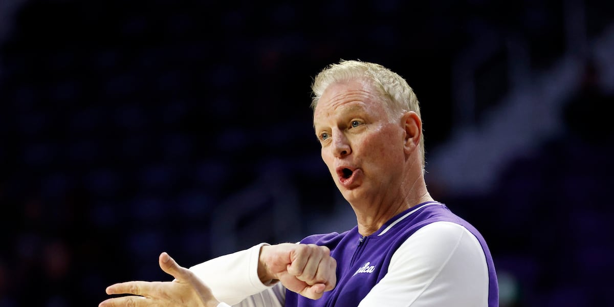 K-State extends women’s basketball coach through 2030