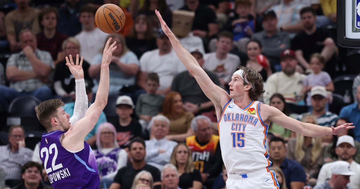 Former Utah basketball star resigning with Oklahoma City Thunder – Deseret News