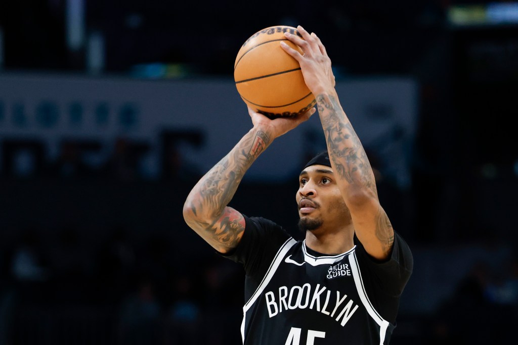 Keon Johnson, who scored 18 points, shoots a jumper during the Nets' win over Hornets.