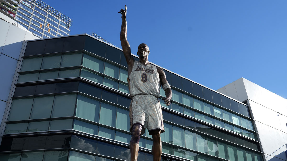 A statue of Kobe Bryant at Crypto.com Arena
