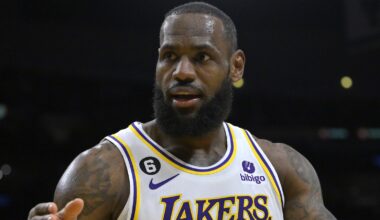 LeBron James confuses fans with social media post in Spanish