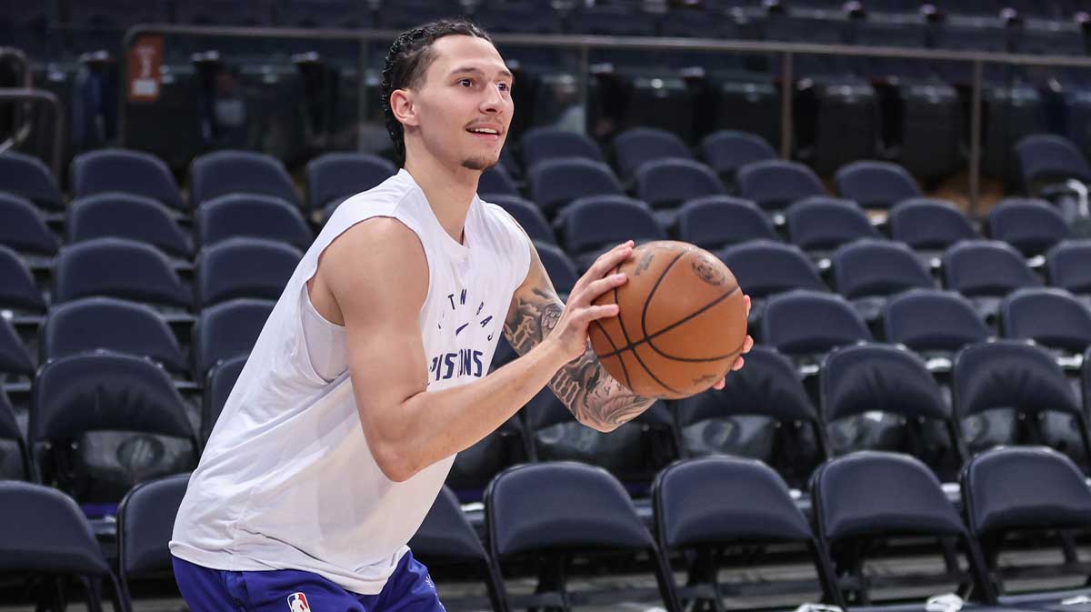 Detroit Pistons forward Lindy Waters III (43) warms up prior to game five of first round for the 2025 NBA Playoffs at Madison Square Garden.