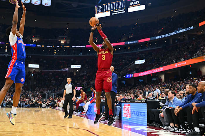 Detroit Pistons sign former Michigan basketball star Caris LeVert to multi-year deal