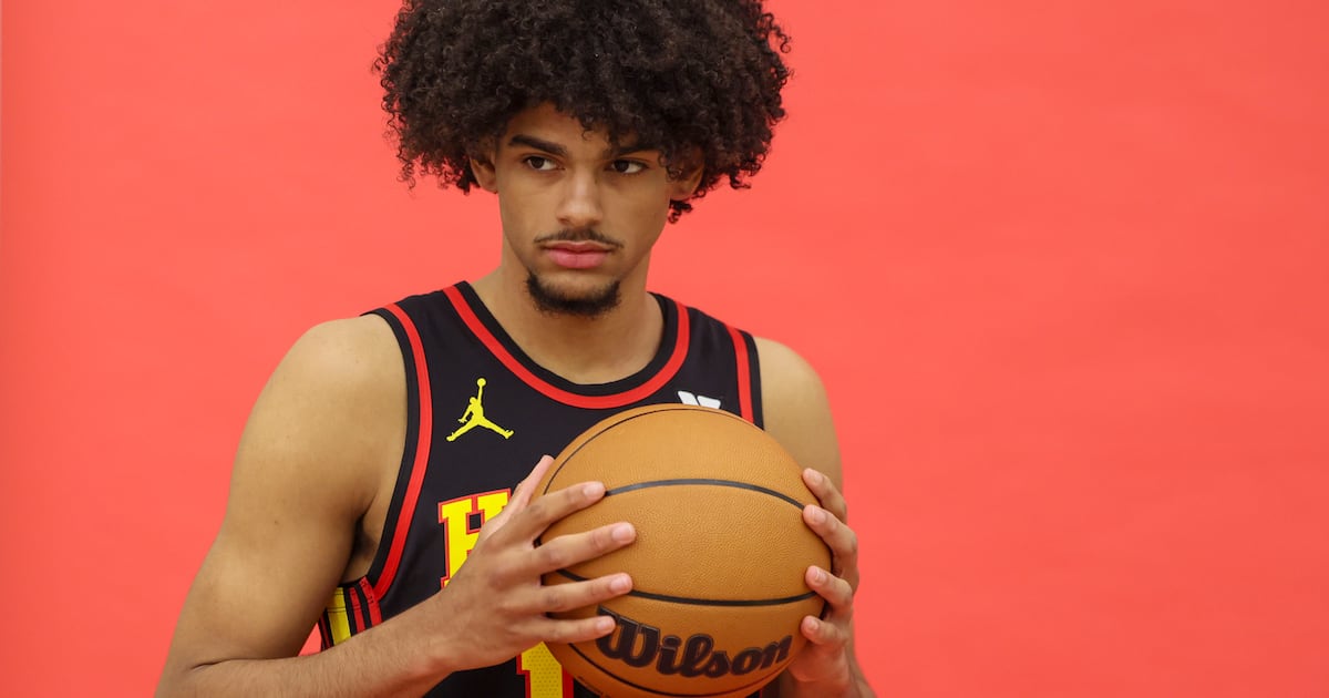 Hawks’ Asa Newell posts double-double, plus takeaways from win over Suns