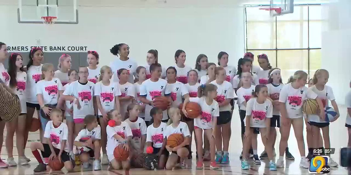 Stuelke brings Stremlow along to host basketball camp in Marion