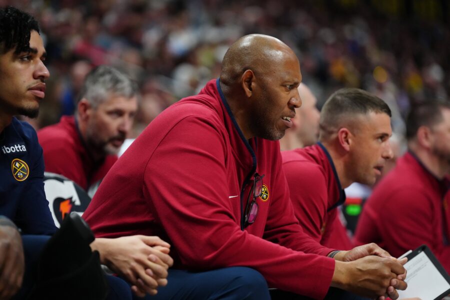 Mavericks Hiring Popeye Jones, Phil Handy As Assistants