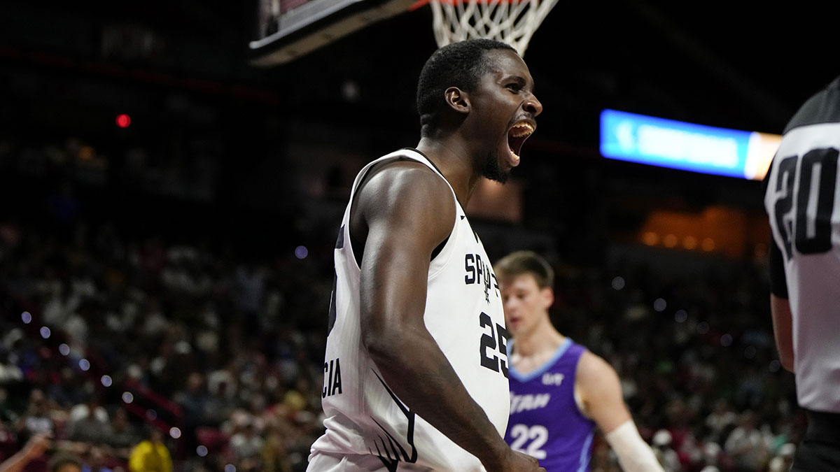 San Antonio Spurs forward David Jones-Garcia (25) reacts after scoring against the Utah Jazz during overtime in a NBA basketball game at the Thomas & Mack Center.