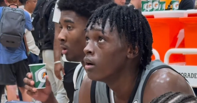 Bryson Howard schedules a visit with Kentucky Basketball