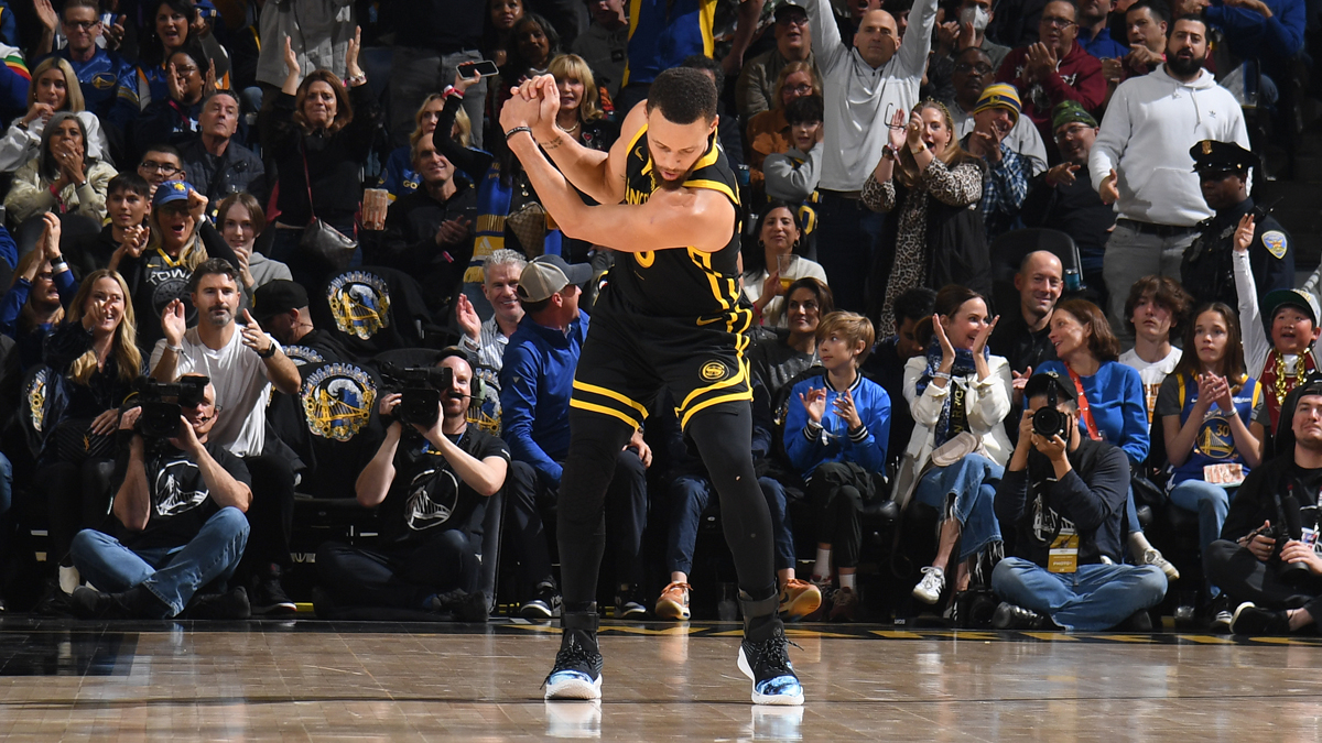 Steph Curry gives Devin Booker golf challenge after losing bet – NBC Sports Bay Area & California