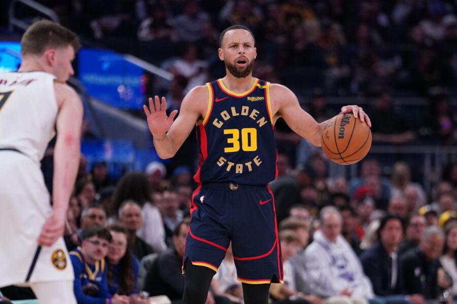 Pacific Notes: Curry, Paul, Brooks, Moody