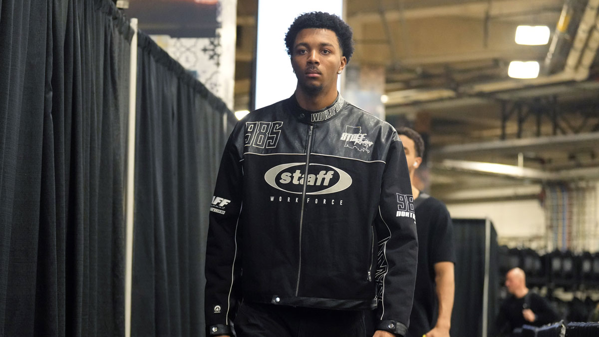 New Orleans Pelicans forward Trey Murphy III (25) enters Frost Bank Center before a game against the San Antonio Spurs.