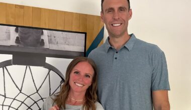 Basketball wife Lesa Burgess' book a testament to resilience – Deseret News