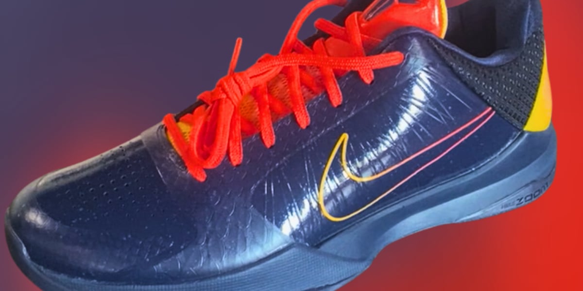 Caitlin Clark gives her shoes to University of Iowa basketball teams