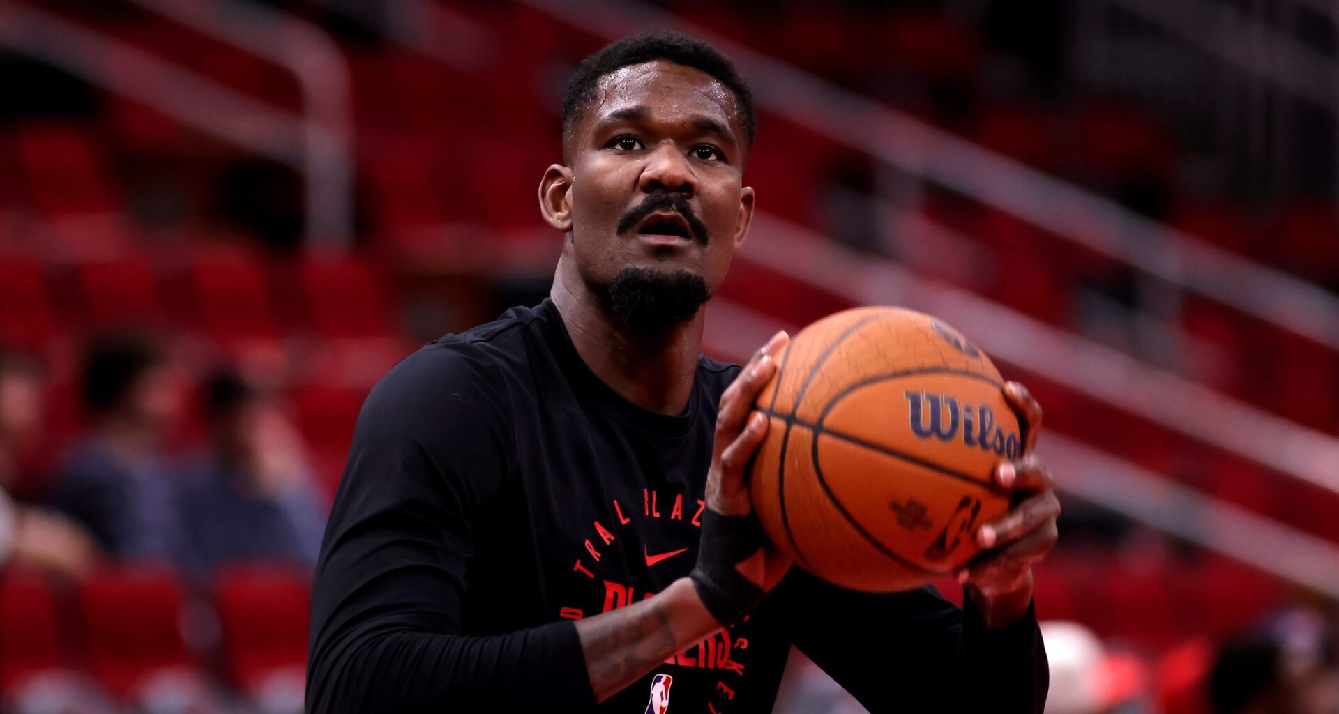 Deandre Ayton Looks to Shut Skeptics Up – The Lead