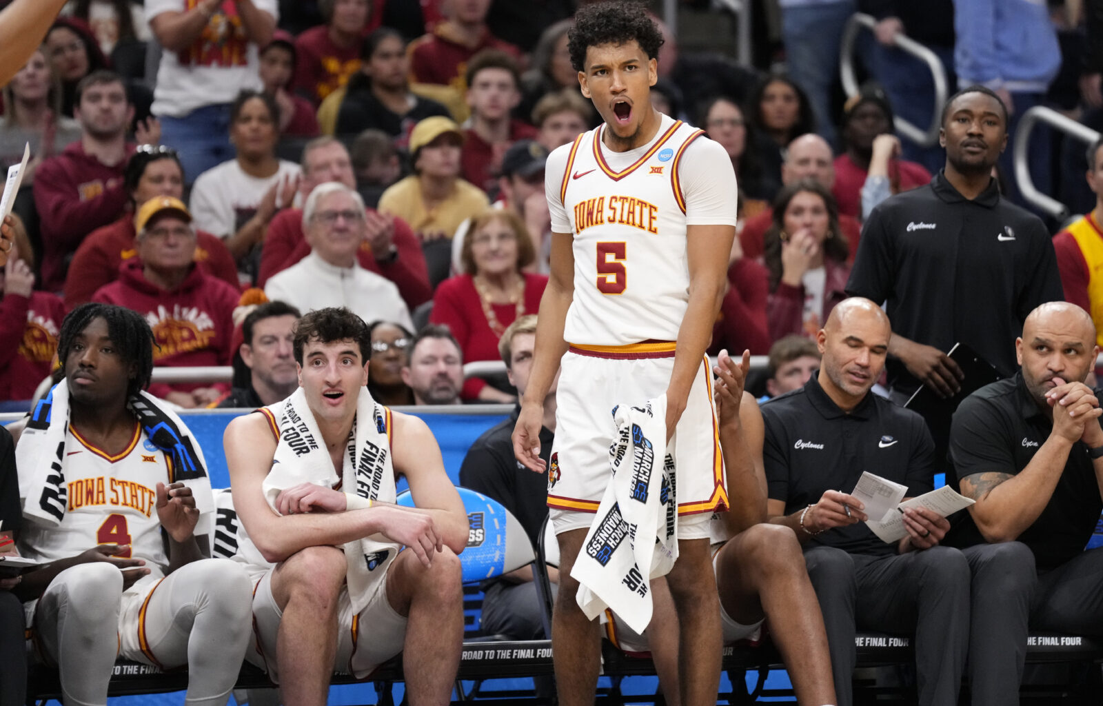 Recap: Nuggets lose to Raptors 101-97