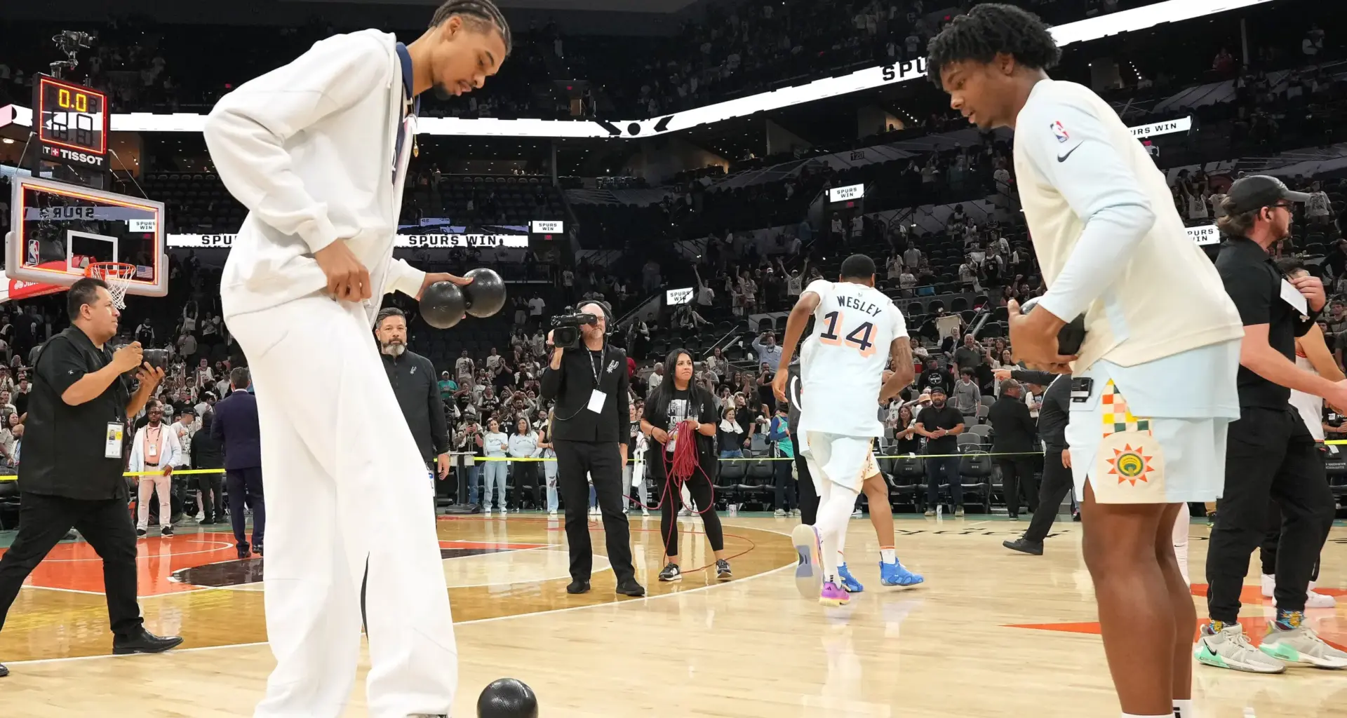 Victor Wembanyama's defensive prowess sets stage for decade-long dominance in NBA awards race