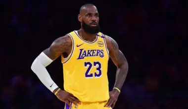 Knicks urged not to trade $224 million star in potential LeBron James deal image