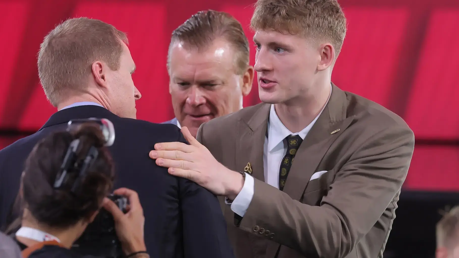 Kasparas Jakučionis shines as he leads his team to triumph in a nail-biting tournament finale