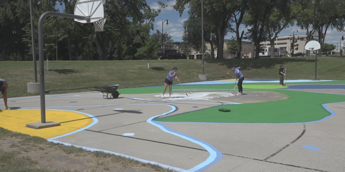 Community paints mural on Fargo basketball court