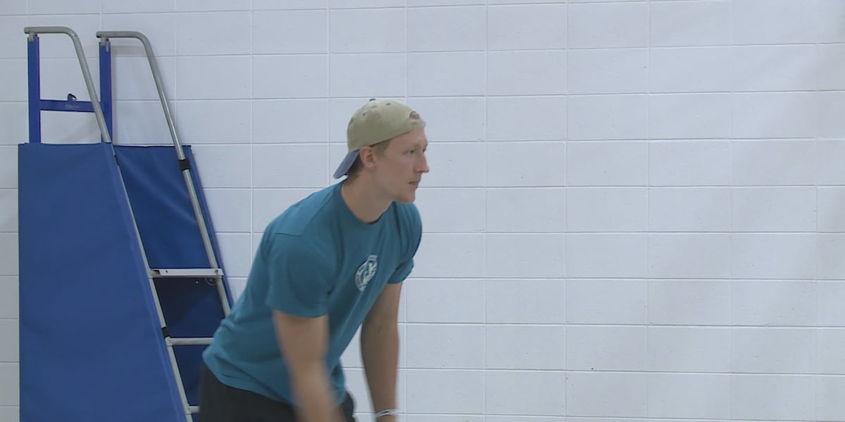 Milwaukee Bucks player shares love of faith and basketball with Wausau students