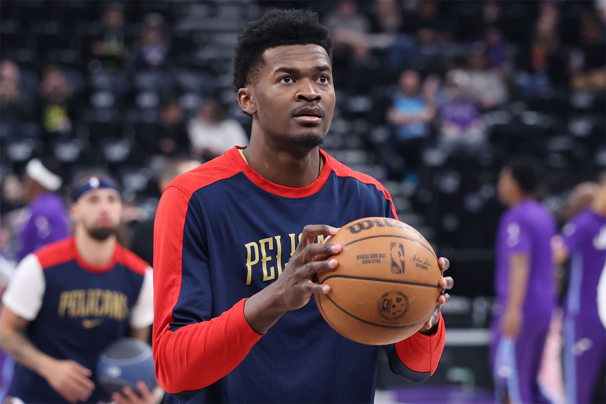 New Orleans Pelicans center Yves Missi warms up before the game against the Utah Jazz at Delta Center.