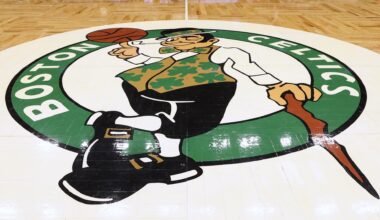 ‘All Signs’ Point To Celtics Star Joining Warriors