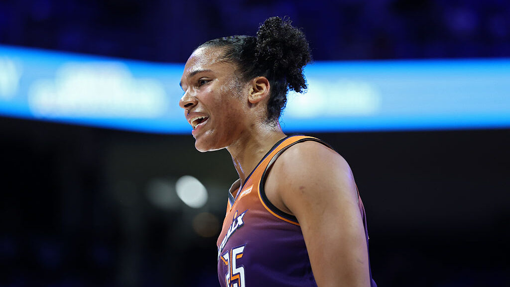 Alyssa Thomas and the Mercury got the W on Wednesday....