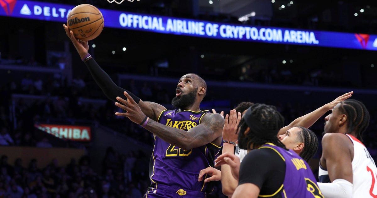 LeBron's triple-double leads Lakers past Wizards 111-88