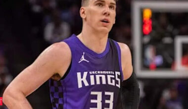 Jake LaRavia joins LA Lakers on two-year, $12 million contract: Report