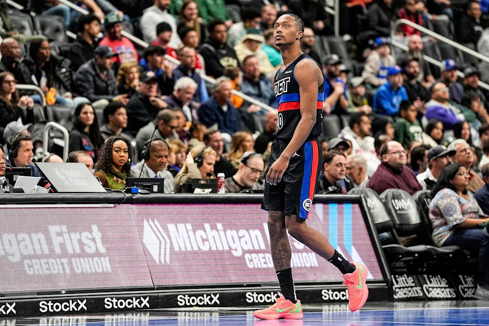 Detroit Pistons forward Ronald Holland II (00) walks off the court for substation after a personal foul against Milwaukee Bucks during the first half at Little Caesars Arena in Detroit on Tuesday, Dec. 3, 2024.