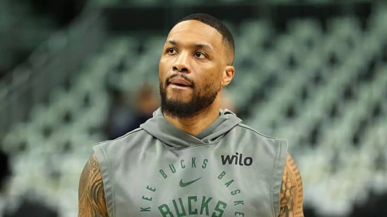 Damian Lillard is a remarkable player (Image via Getty Images) Damian Lillard is a remarkable player